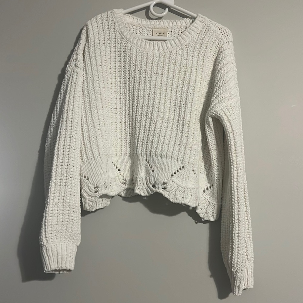 Cropped eyelit sweater.